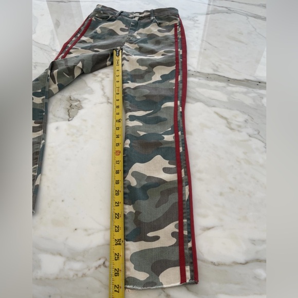 MOTHER HIGH WAISTED LOOKER ANKLE FRAY CAMO RED SEE ME RUN JEANS SIZE 26 NWOTS! - Picture 13 of 16